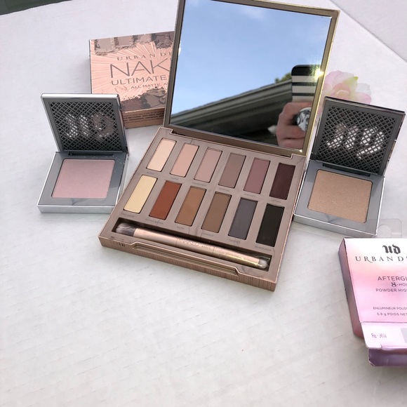 Urban Decay Other - URBAN DECAY MAKEUP BUNDLE